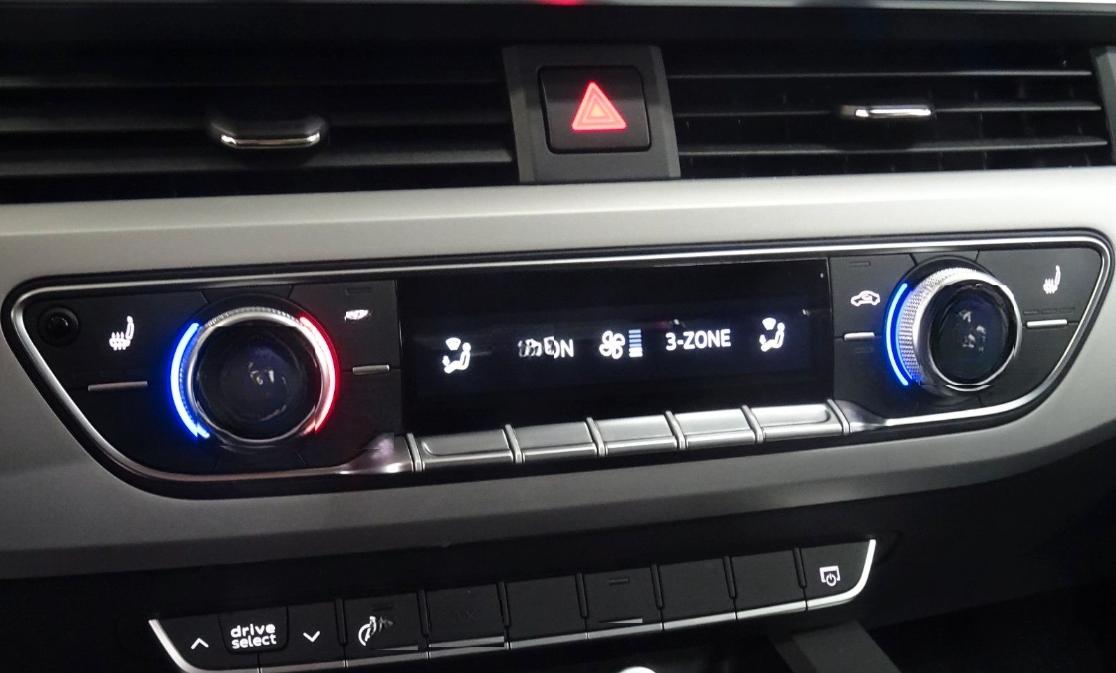 Audi A4 40 2.0 TDI*DIGI*ACC*CAM*KEY*SHA*TWA*FLA* foto 18