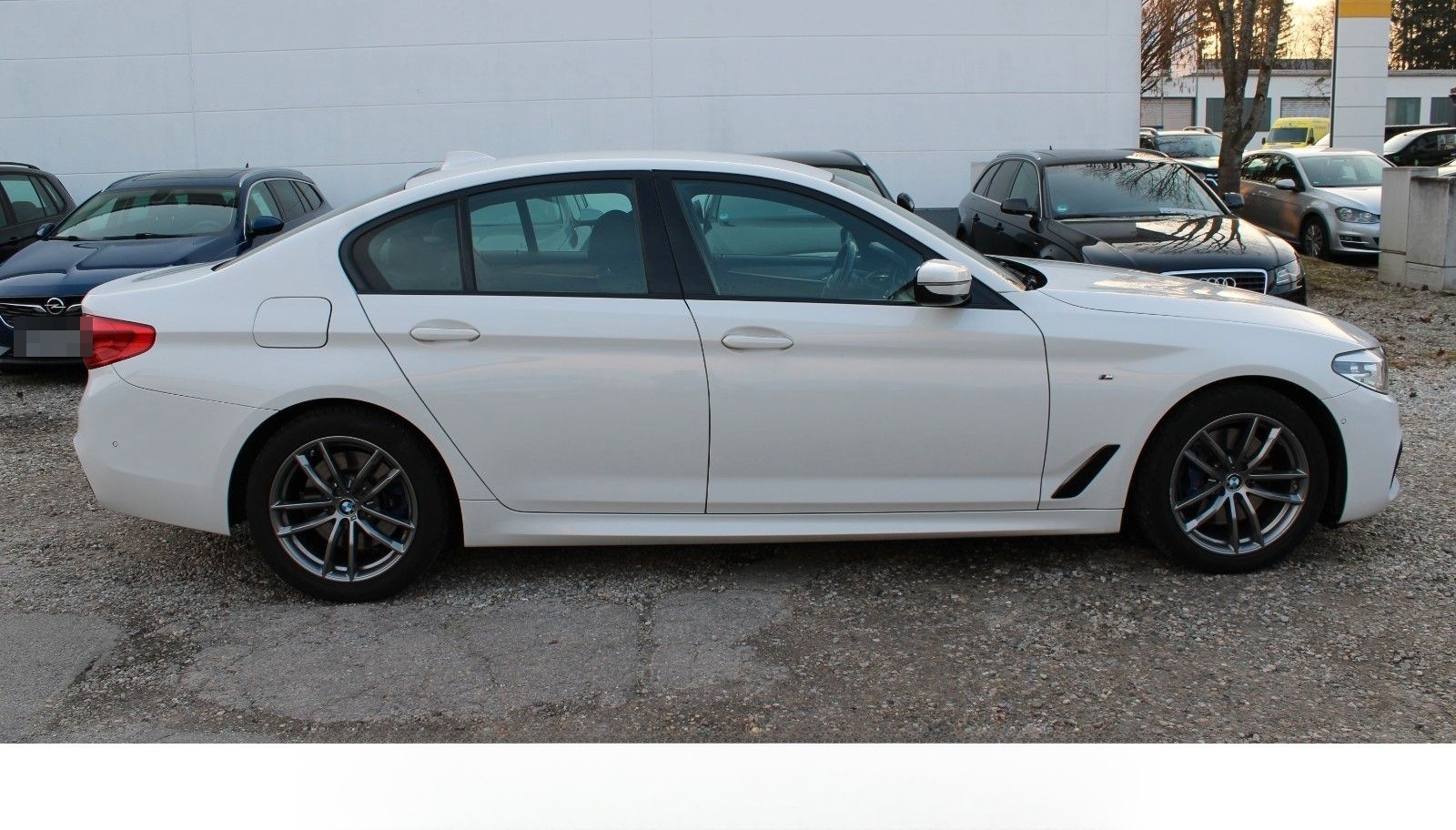BMW 530 5 Limousine 530 d xDrive M Sport foto 4