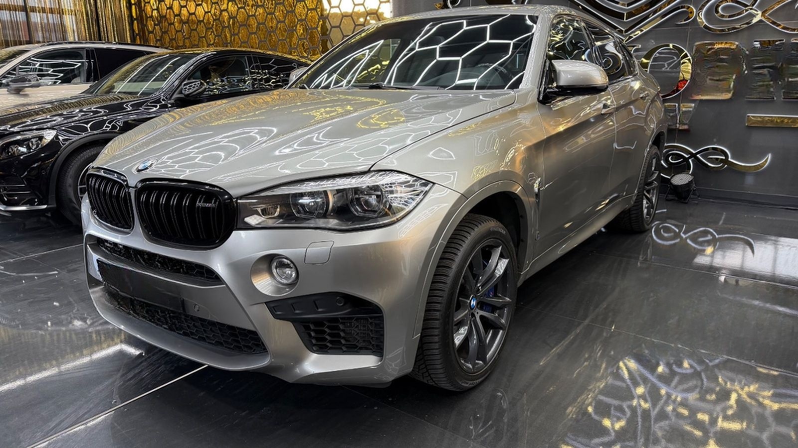 BMW X6 M Basis foto 2