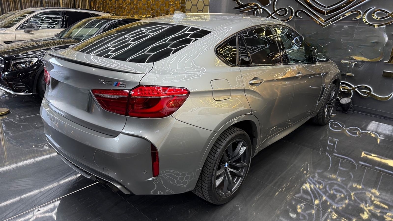 BMW X6 M Basis foto 11