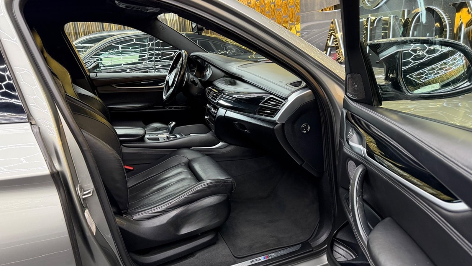 BMW X6 M Basis foto 29