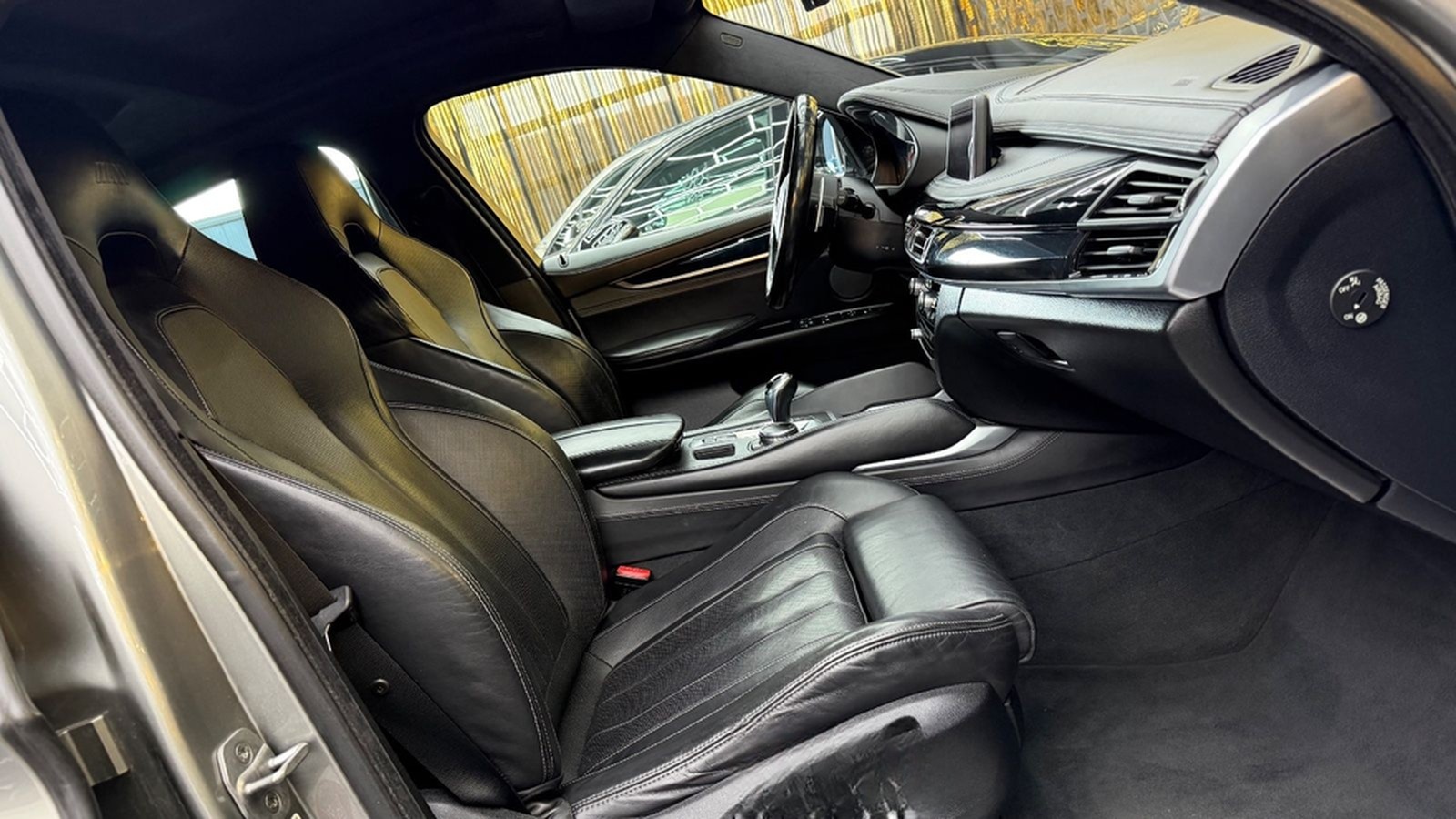 BMW X6 M Basis foto 30