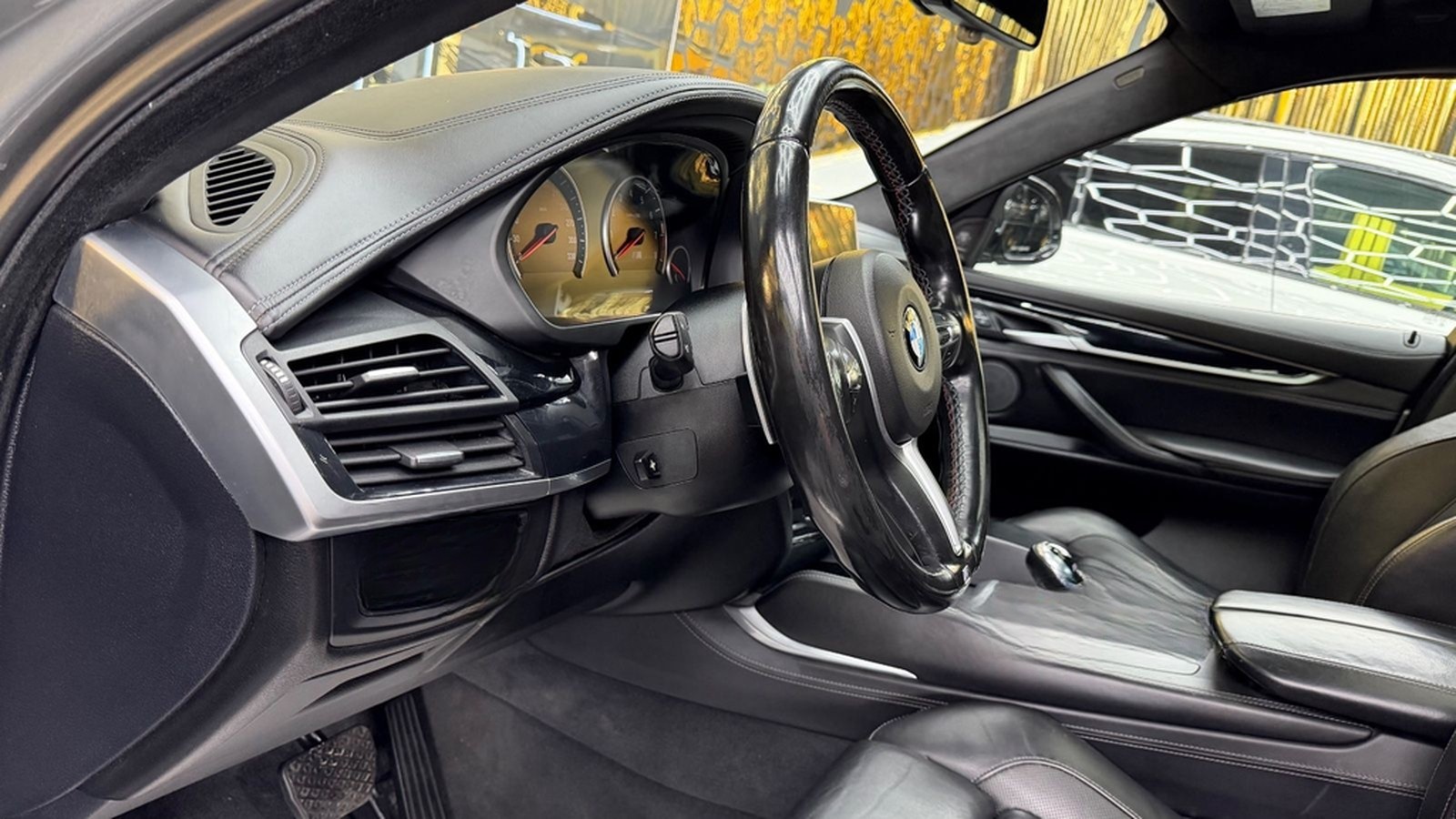 BMW X6 M Basis foto 37