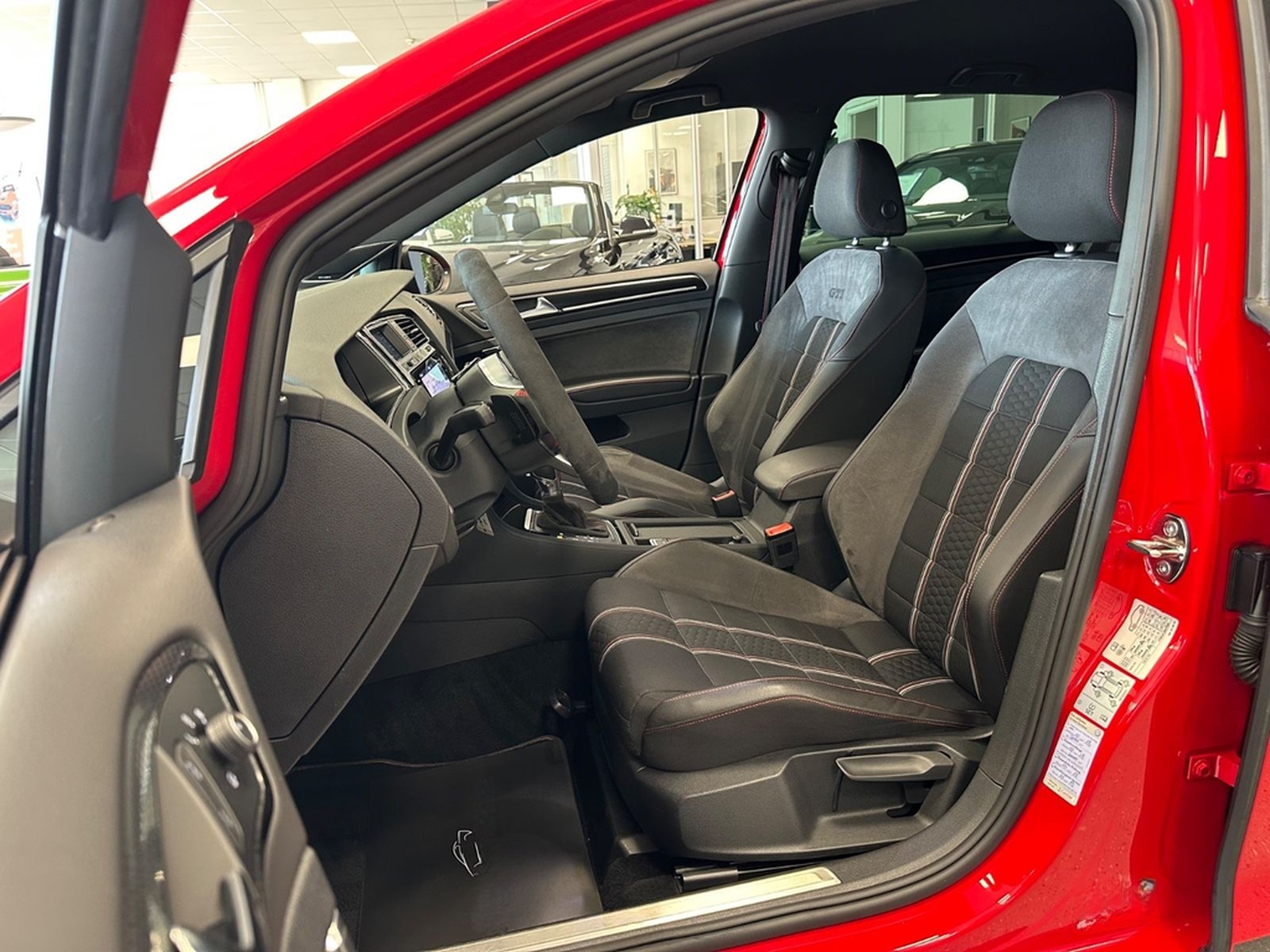 Volkswagen Golf VII GTI Clubsport|1HD|APR 346PS|H&R|BullX foto 19
