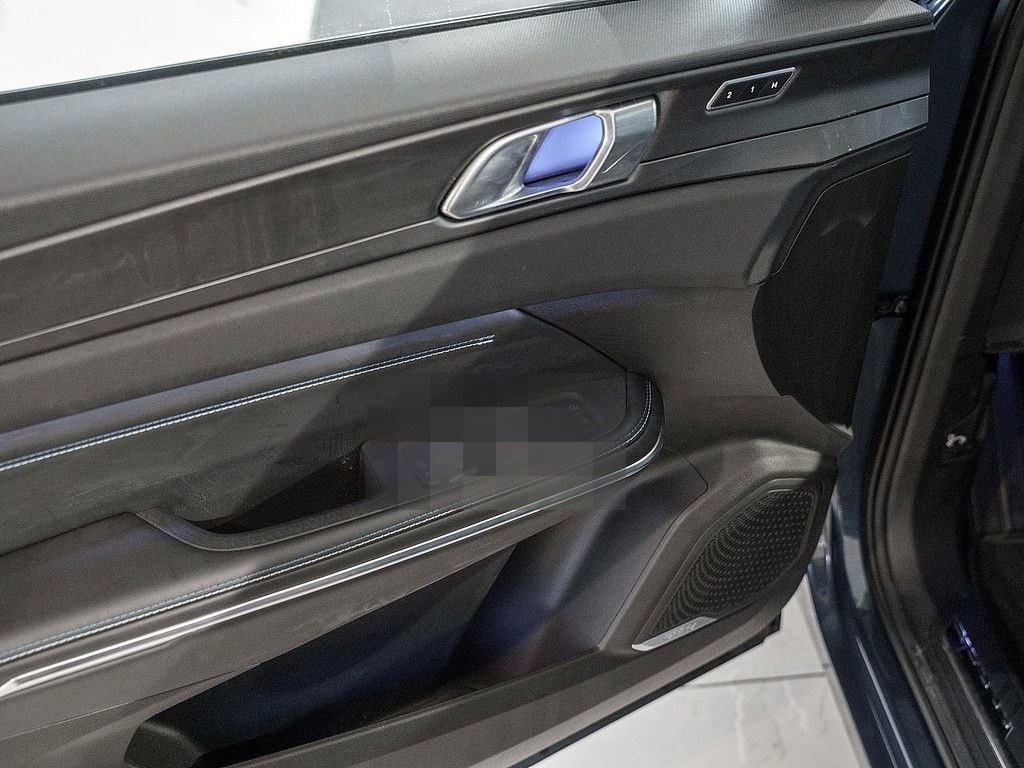 Lynk&Co 01 1.5 TD PHEV 360-GRAD-KAMERA PANORAMADACH ACC foto 18