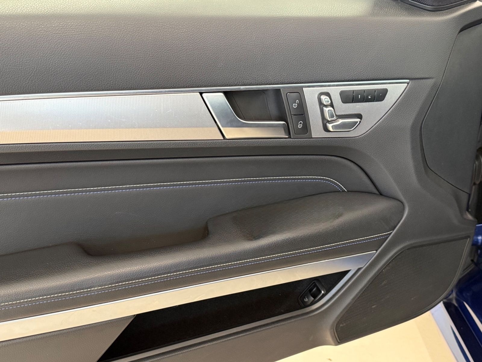 Mercedes-Benz E 320 Coupe AMG Line Sport Edition Panorama foto 30