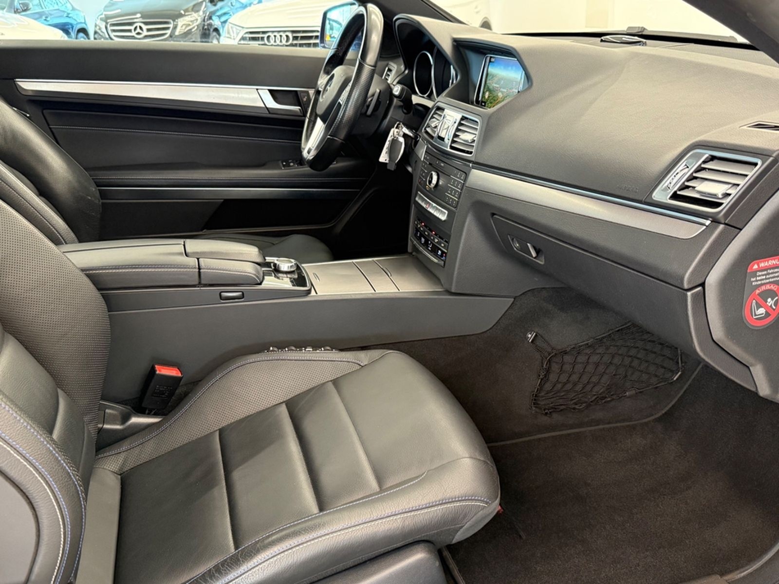 Mercedes-Benz E 320 Coupe AMG Line Sport Edition Panorama foto 33