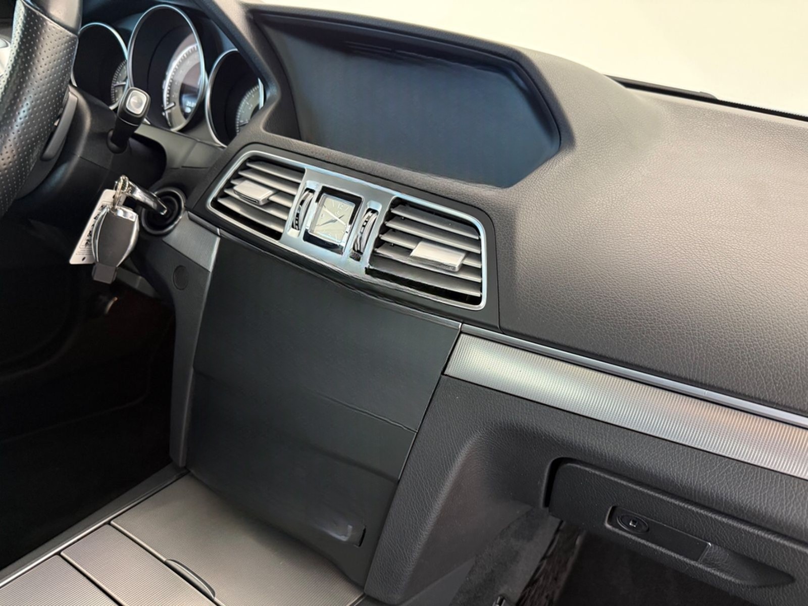 Mercedes-Benz E 320 Coupe AMG Line Sport Edition Panorama foto 39