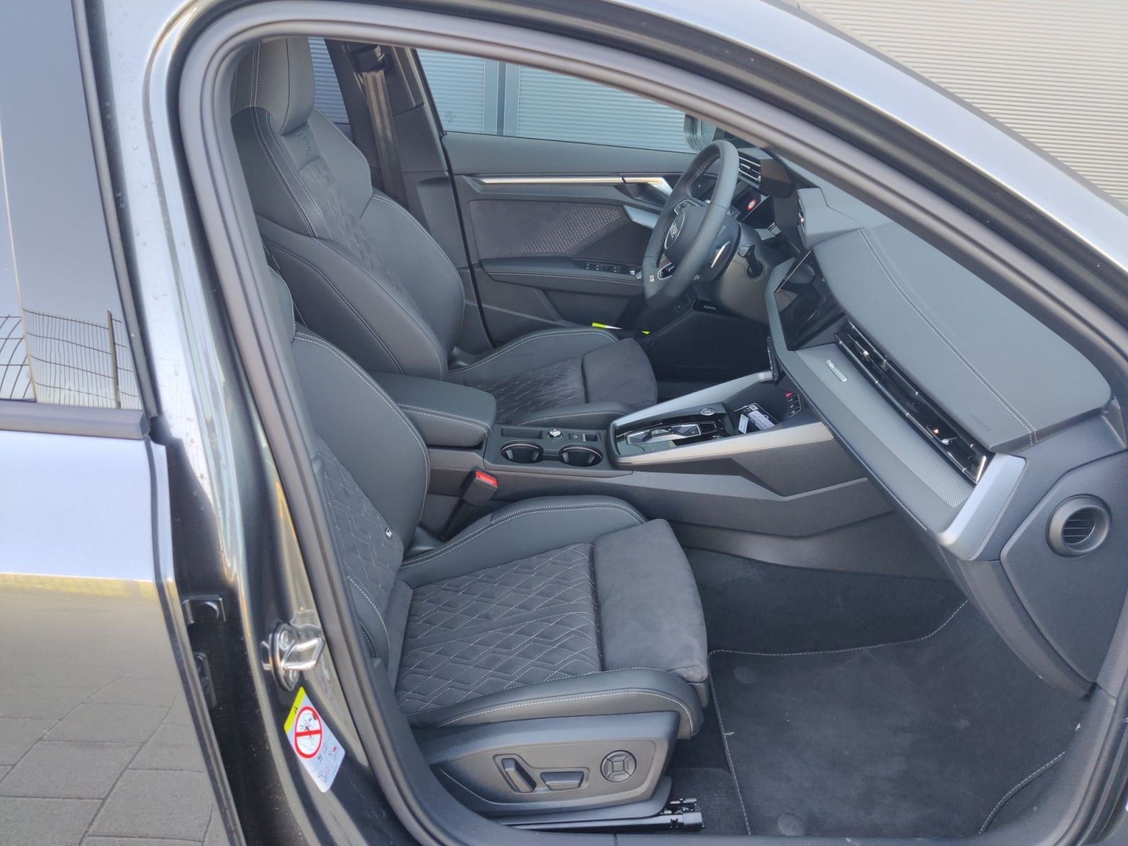 Audi A3 Limousine 35 TDI S-Tronic S-Line, EA8, Ambien foto 15