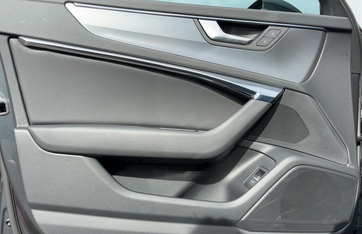 Audi A6 Avant Sport 40 TDI quattro S tronic S-Line foto 14