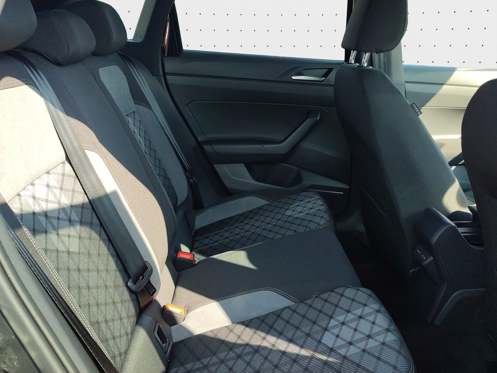 Volkswagen Taigo 1.5 TSI R-Line Black Style DSG Navi*IQ-Lig foto 15