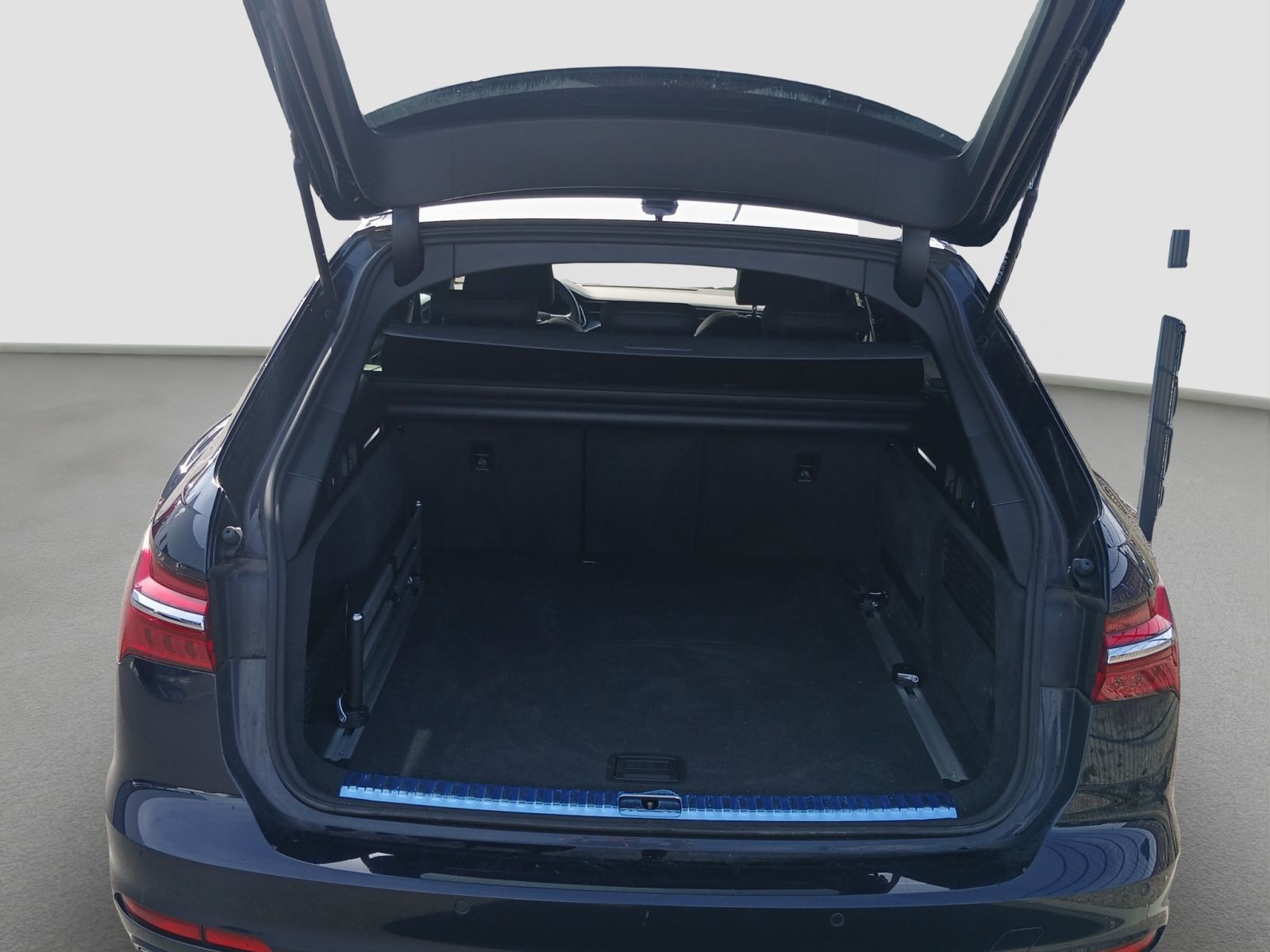 Audi A6 Avant 45 TDI quattro S-tronic S-Line Matrix S foto 9
