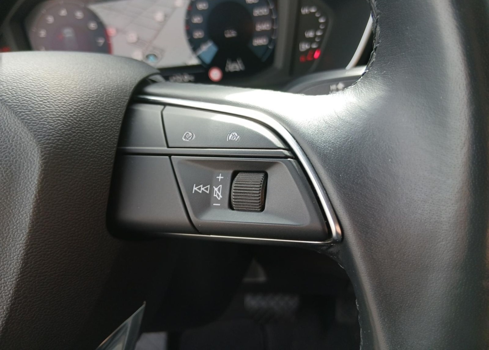 Audi Q3 35 TFSI Adv. S tronic *AHK*NAV+*LED*GRA*SHZ* foto 15