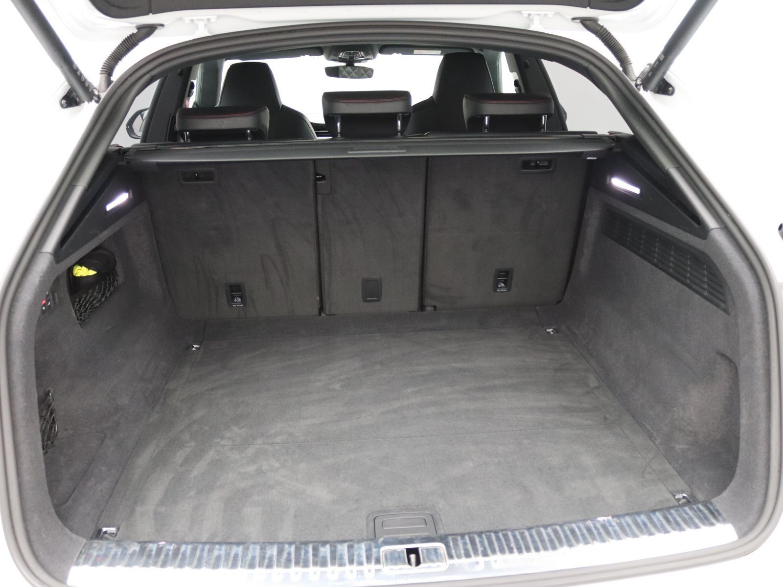 Audi Q8 competition+ 50 TDI quattro / Pano, AHK, B&O foto 8