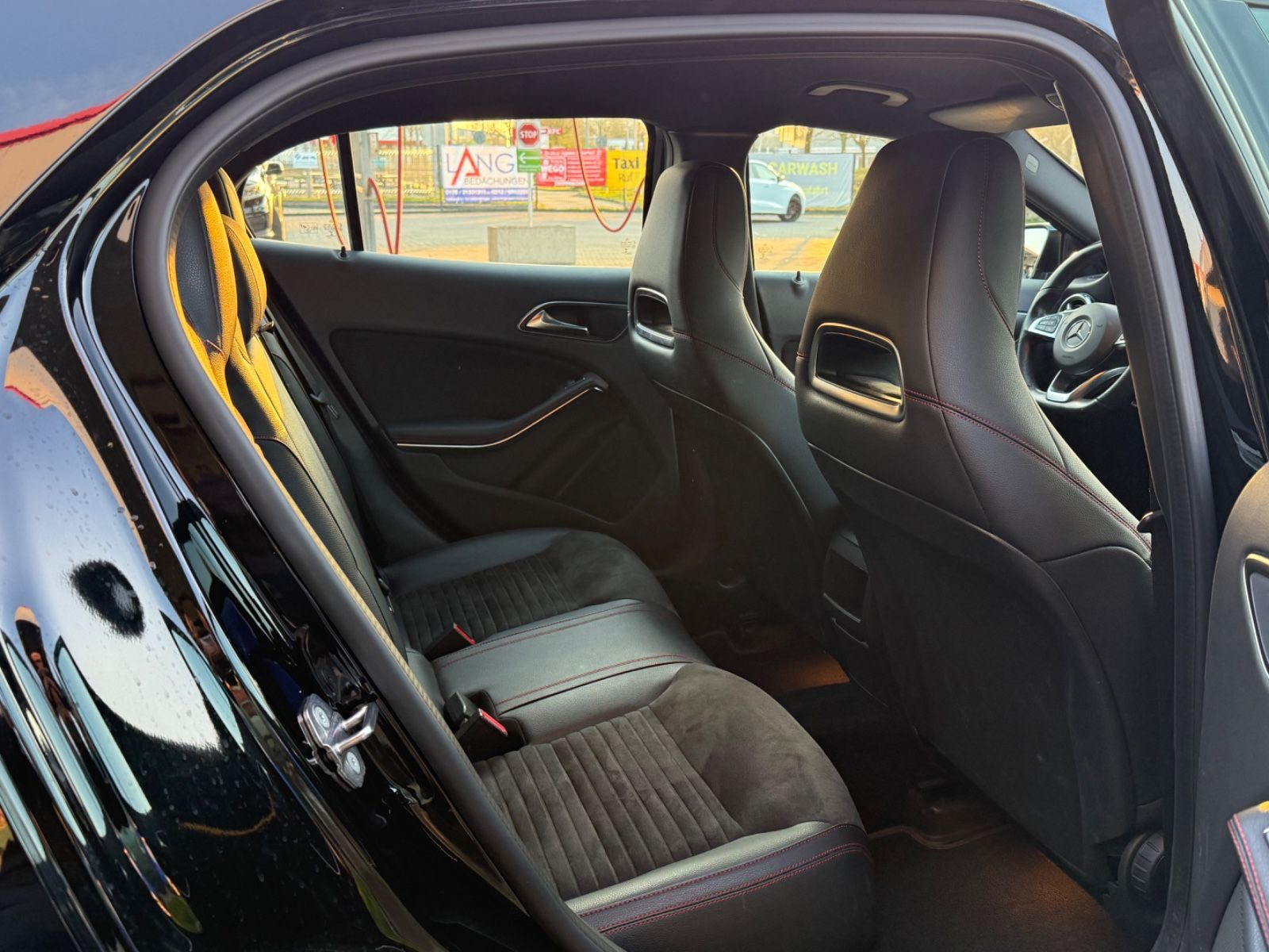 Mercedes-Benz GLA220 4Matic AMG Line *Leder*Navi*LED*AHK*LM18* foto 7