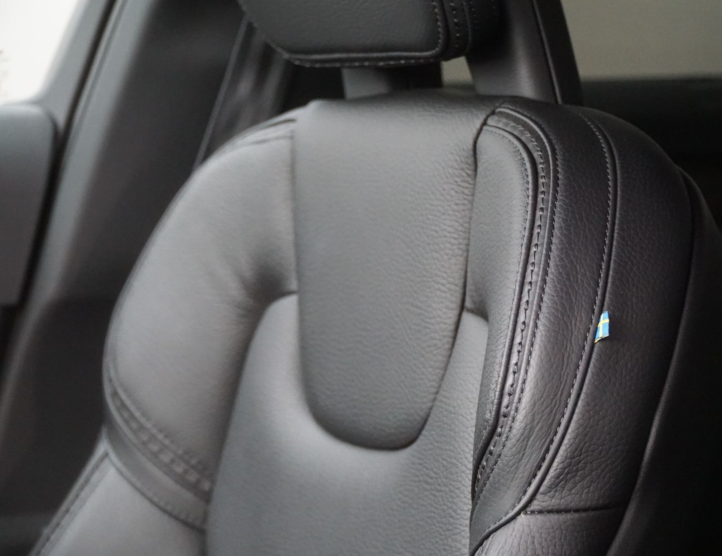 Volvo V90 Cross Country AWD Allrad! Osmium grey! foto 15