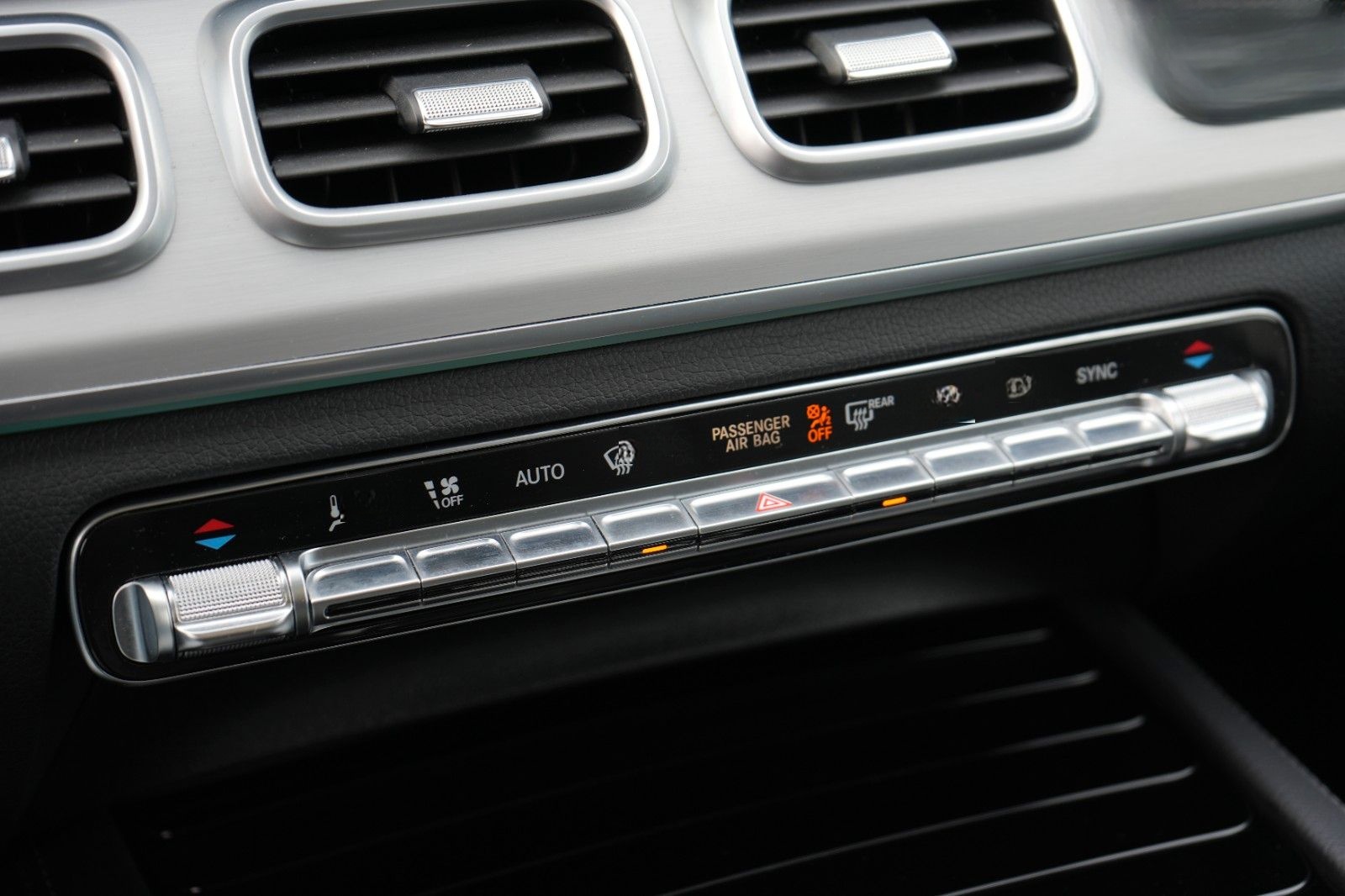 Mercedes-Benz GLE 400 d 4Matic AMG-LINE|PANORAMA|DISTRONIC|360 foto 23