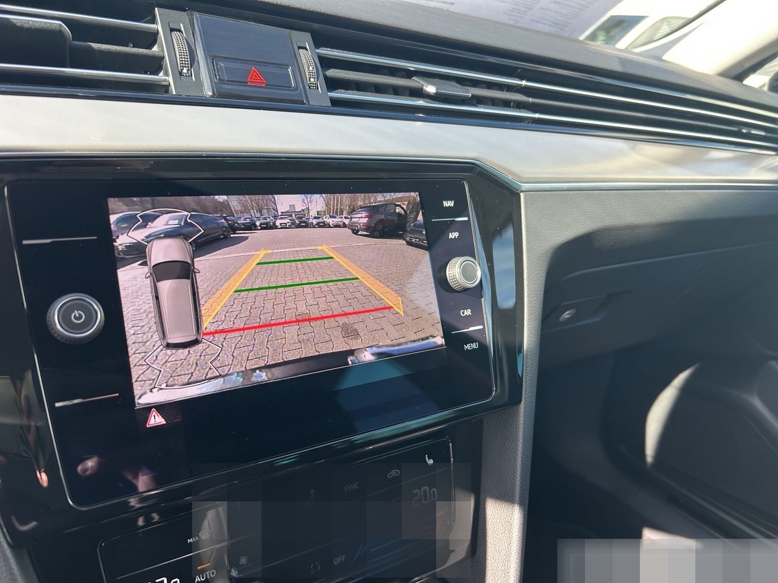 Volkswagen Passat Variant 2.0 TDI DSG Elegance AHK Navi LED foto 18