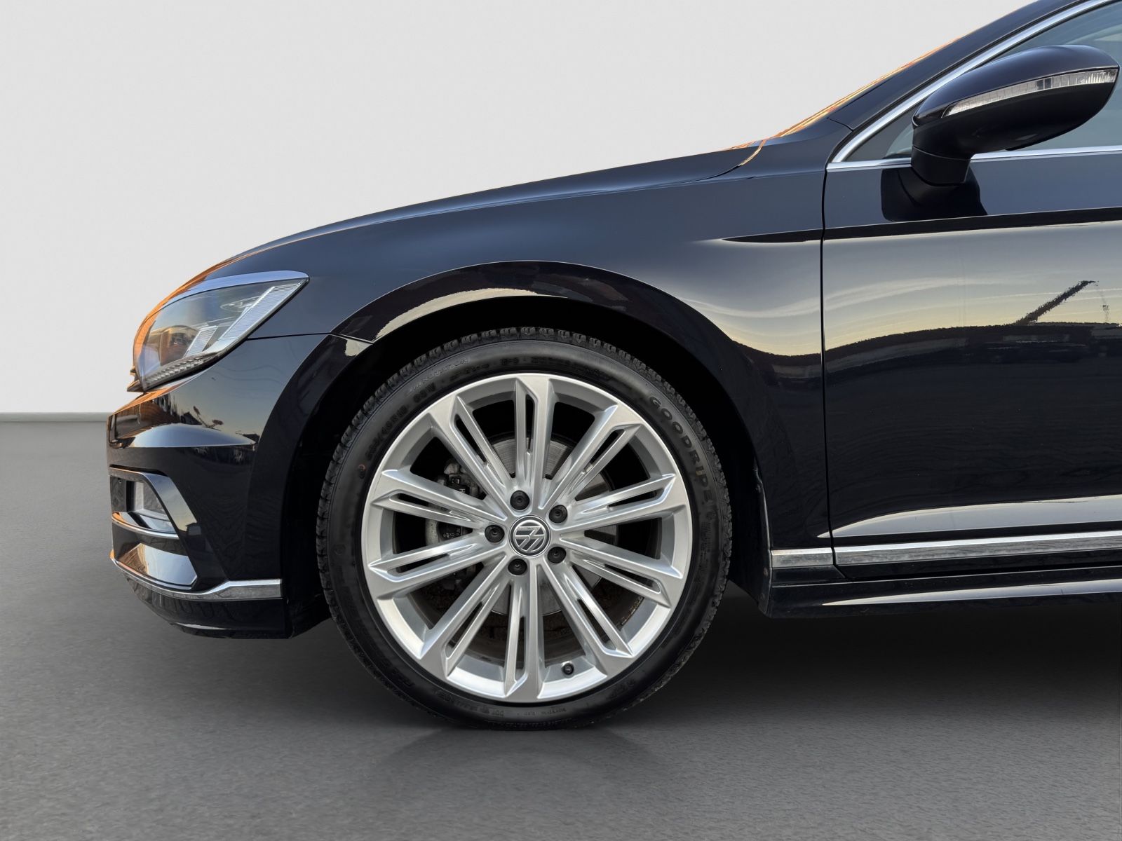 Volkswagen Passat Highline/R Line/Kamera/Leder/Panorama/ACC foto 9