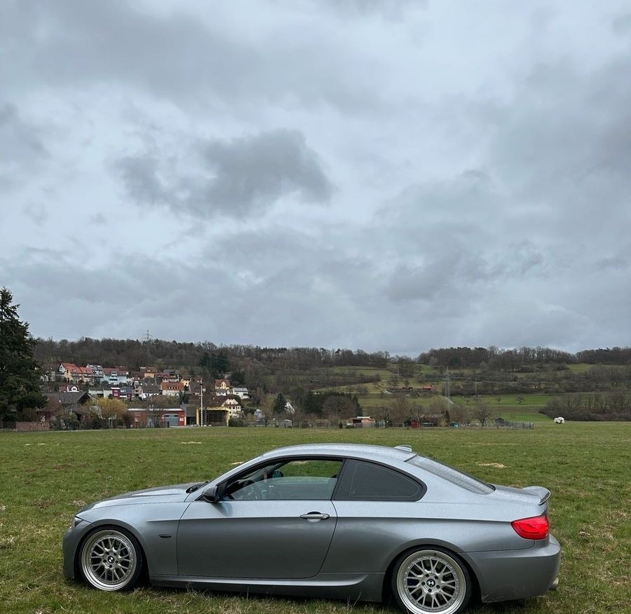 BMW E92 335i N54 Alcantara M-Paket Spacegrau foto 2
