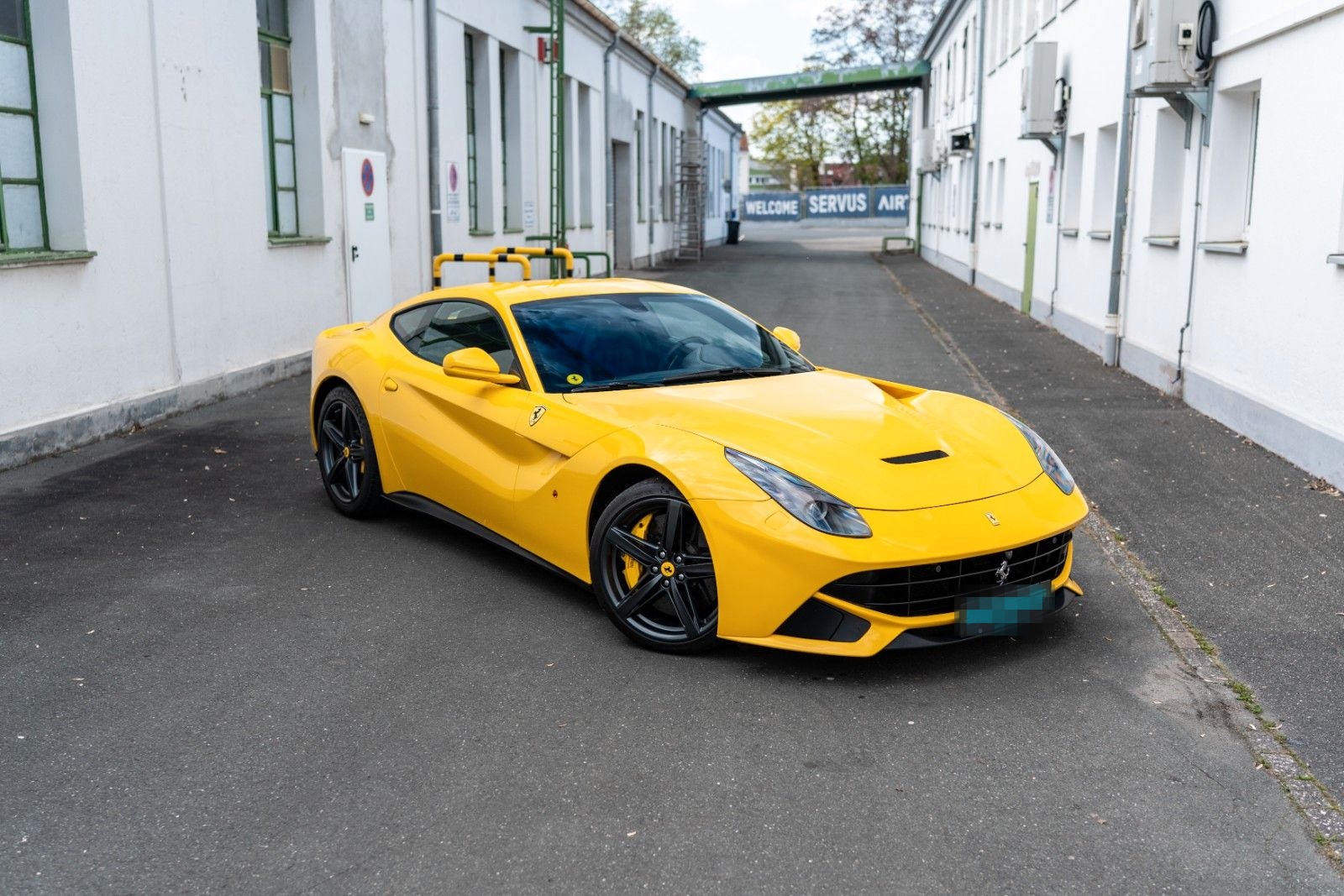 Ferrari F12 Berlinetta Giallo Modena *MwSt./Scheckheft* foto 2