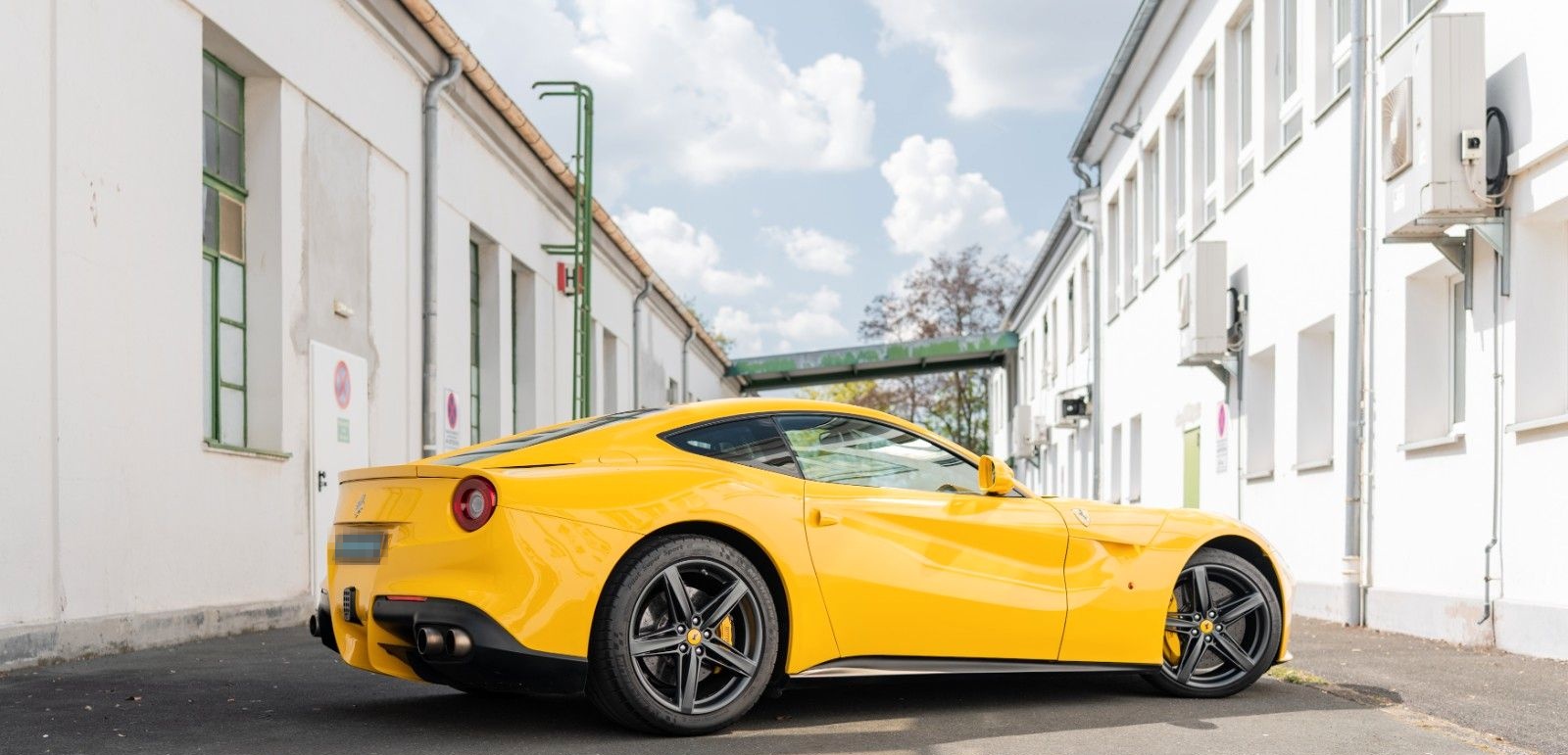 Ferrari F12 Berlinetta Giallo Modena *MwSt./Scheckheft* foto 18