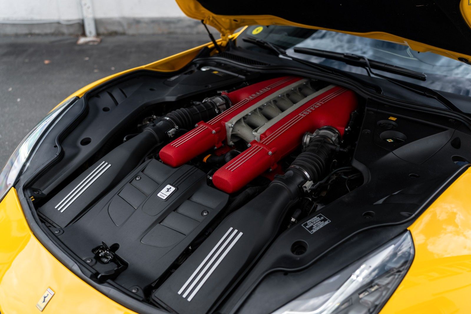 Ferrari F12 Berlinetta Giallo Modena *MwSt./Scheckheft* foto 8