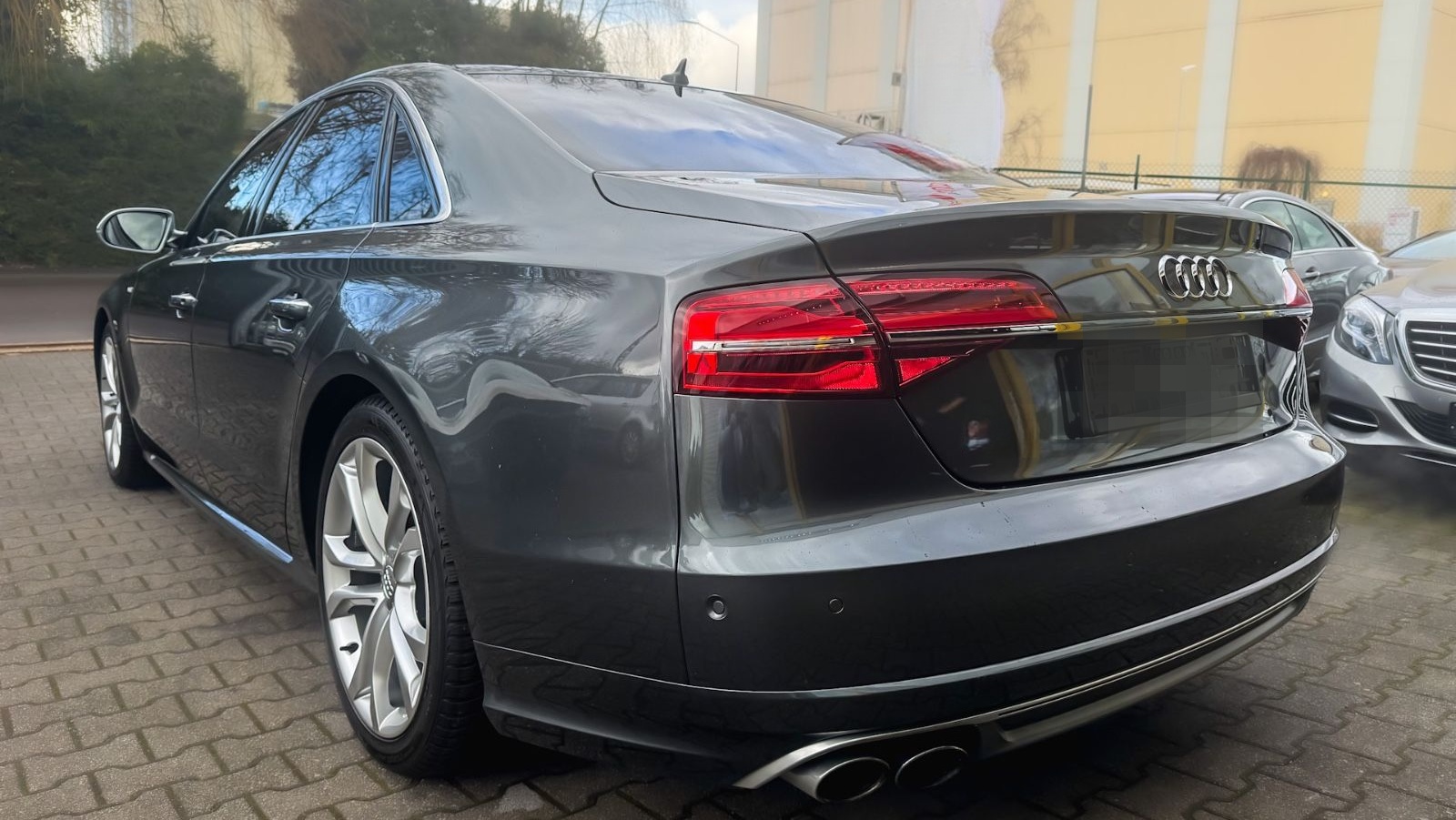Audi S8 4.0 TFSI qu/20"/SOFTC/STHZG/B&O/CARBON/SITZBE foto 12