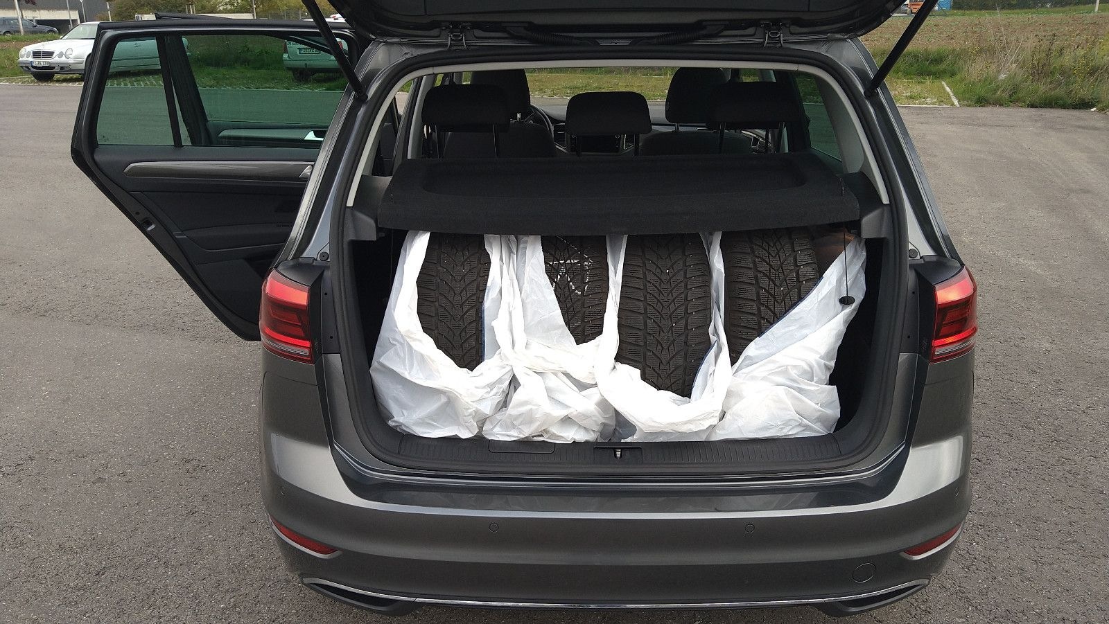 Volkswagen Golf Sportsvan 1.5 TSI mit Top Ausstattung foto 11