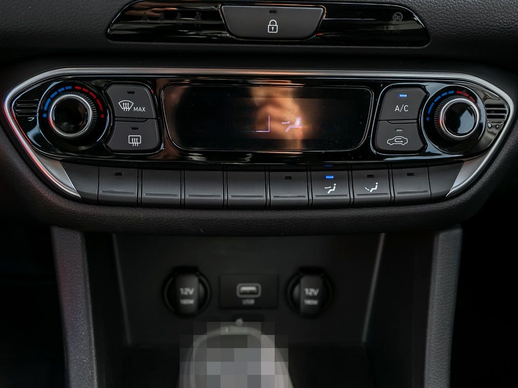 Hyundai i30 1.0 Trend Mild-Hybrid Kamera Navi LED foto 14