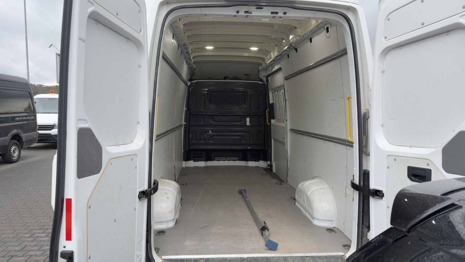 Volkswagen Crafter 2.0TDI Kasten 35 Hoch lang Superhochdach foto 10