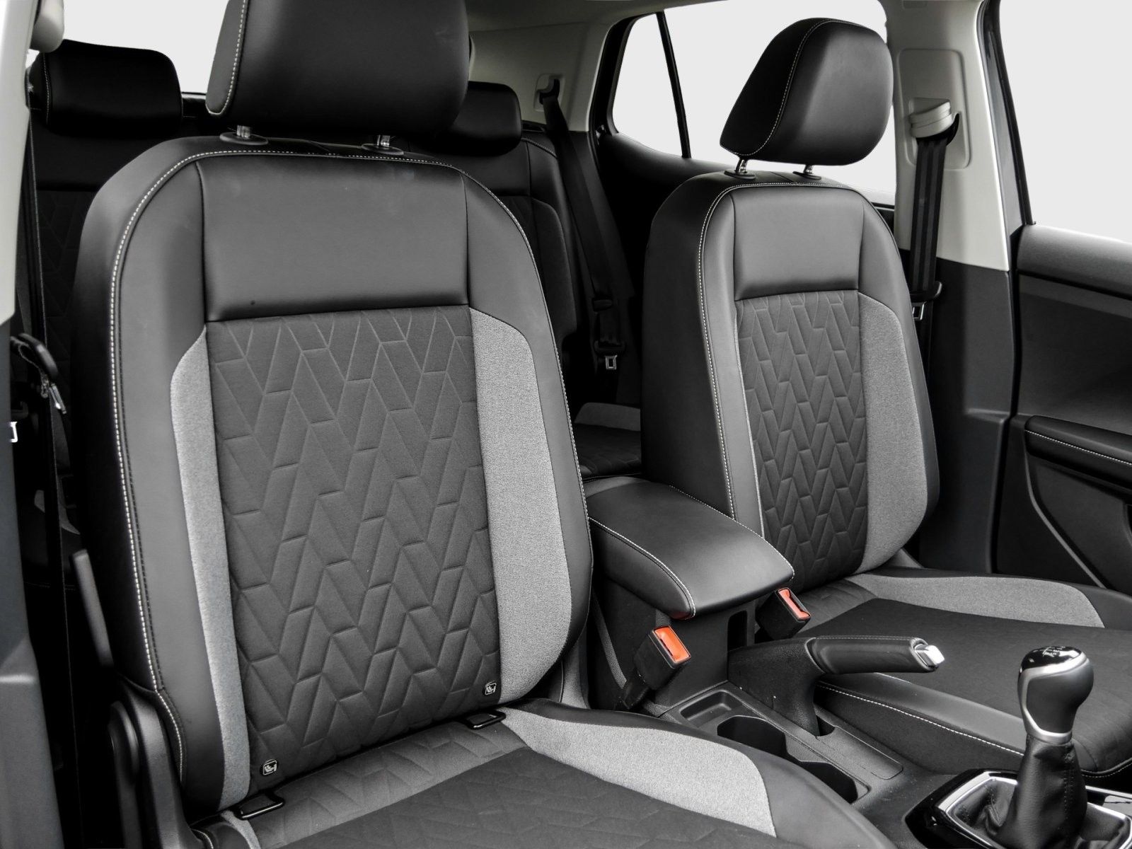 Volkswagen T-Cross GOAL 1.0 TSI LED Navi TravelAss. Ganzj.r foto 6