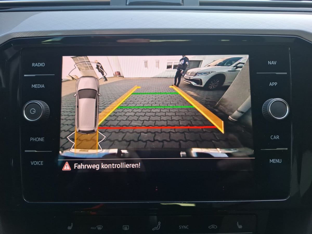Volkswagen Passat Variant TSI Business DSG Matrix Standhzg foto 20
