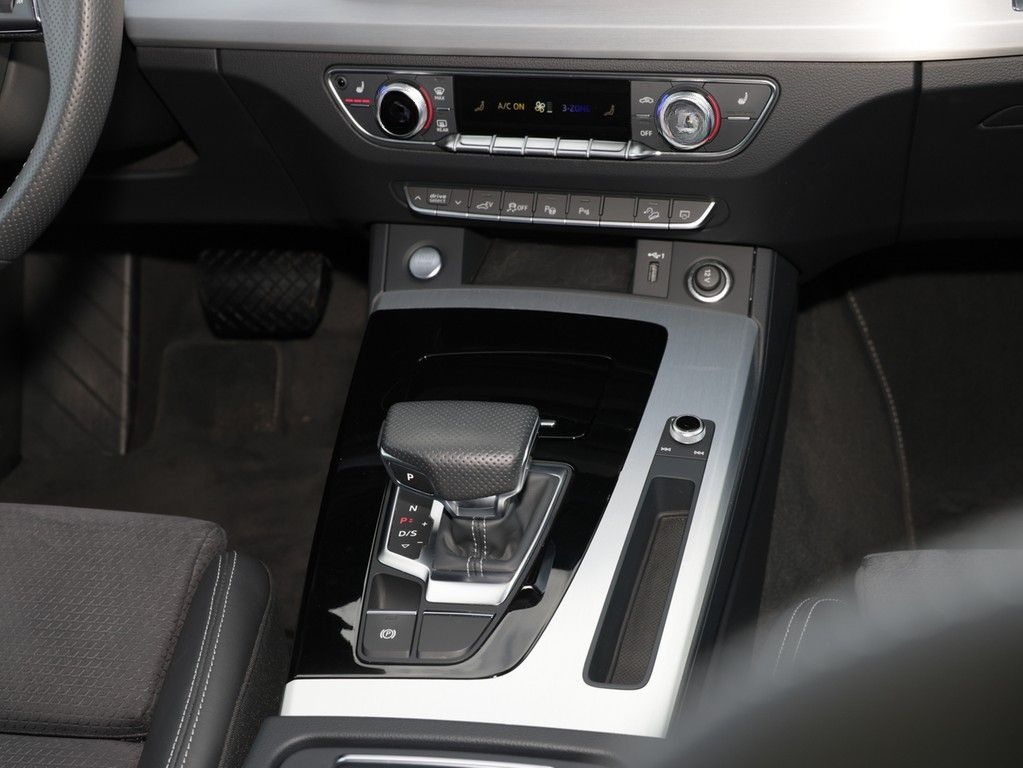 Audi Q5 55 TFSI e quattro 2 x S line foto 12
