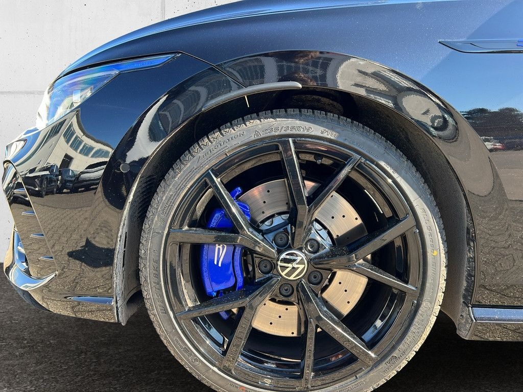 Volkswagen Golf VIII 2.0 TSI R Performance MATRIX-LED PANO foto 21