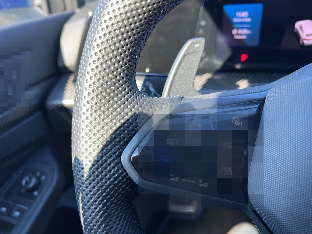 Volkswagen Golf VIII 2.0 TSI R Performance MATRIX-LED PANO foto 22