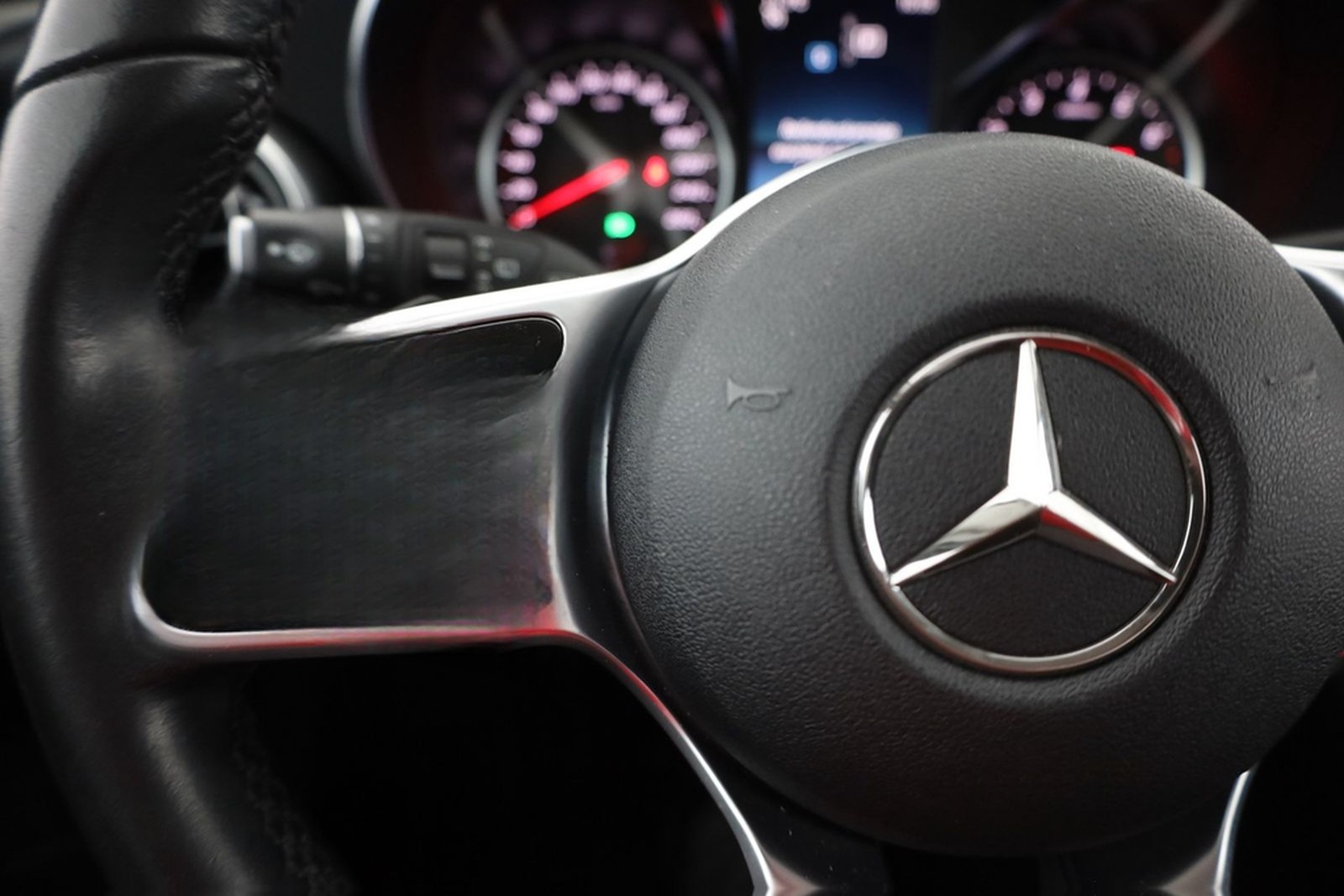 Mercedes-Benz C180 T Avantgarde LED Navi Sitzheizung Kamera foto 15