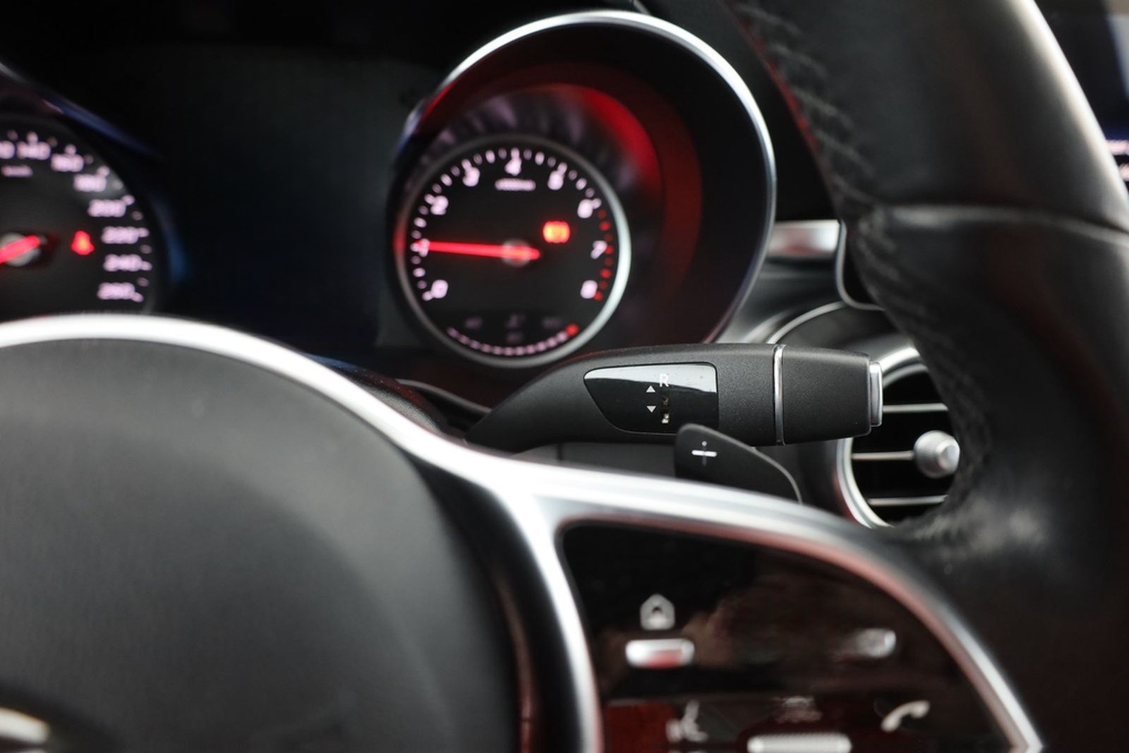 Mercedes-Benz C180 T Avantgarde LED Navi Sitzheizung Kamera foto 19
