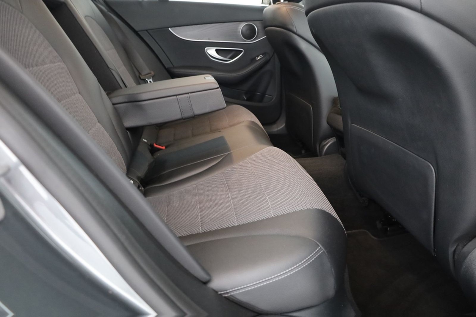 Mercedes-Benz C180 T Avantgarde LED Navi Sitzheizung Kamera foto 24