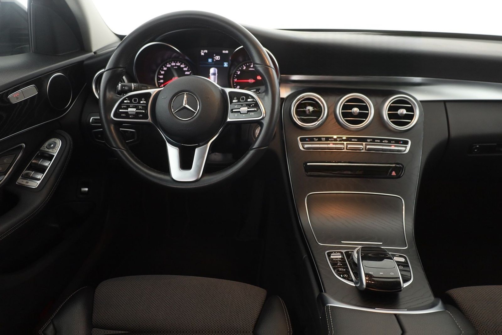 Mercedes-Benz C180 T Avantgarde LED Navi Sitzheizung Kamera foto 10