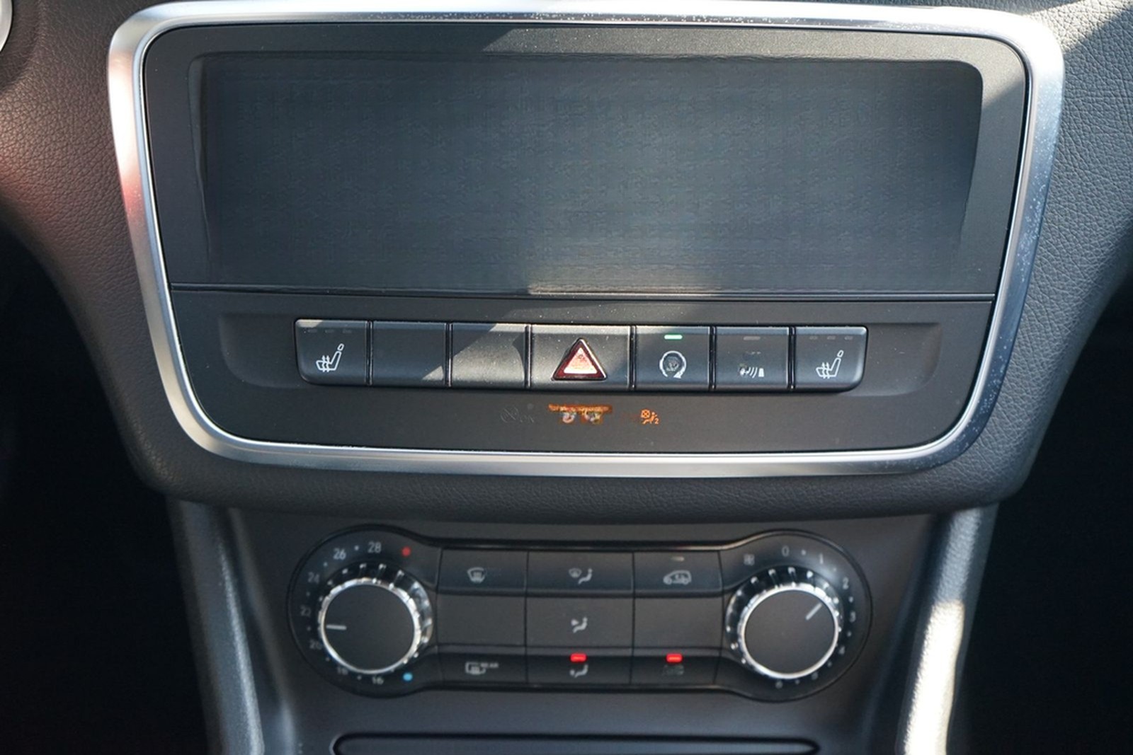 Mercedes-Benz CLA 180 SB Urban Bi-Xenon Navi Kamera foto 18