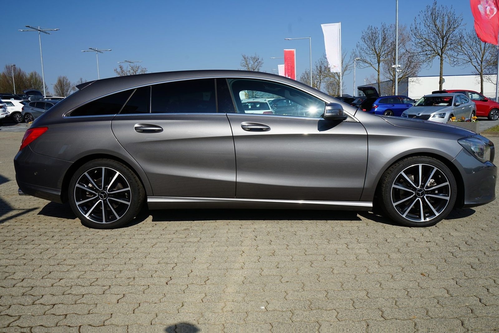 Mercedes-Benz CLA 180 SB Urban Bi-Xenon Navi Kamera foto 3