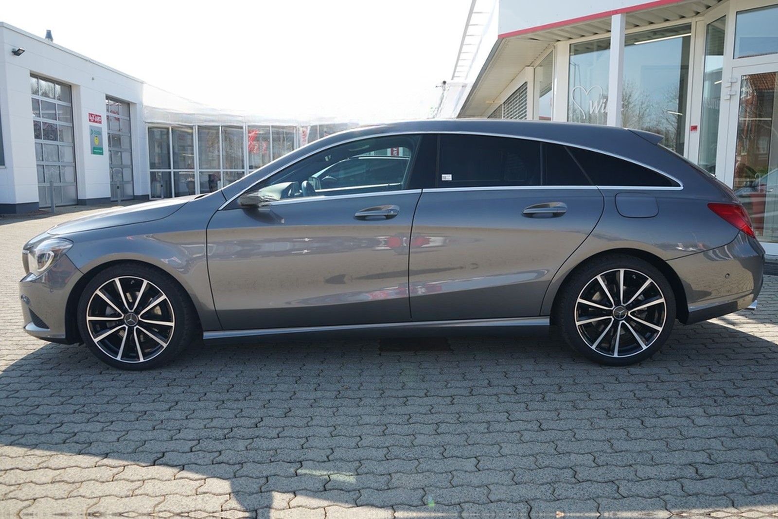 Mercedes-Benz CLA 180 SB Urban Bi-Xenon Navi Kamera foto 4