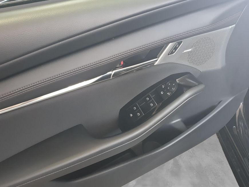 Mazda 3 e-SKYACTIV-G 140 M HYBRID Aut. EXCLUSIVE-LINE foto 10