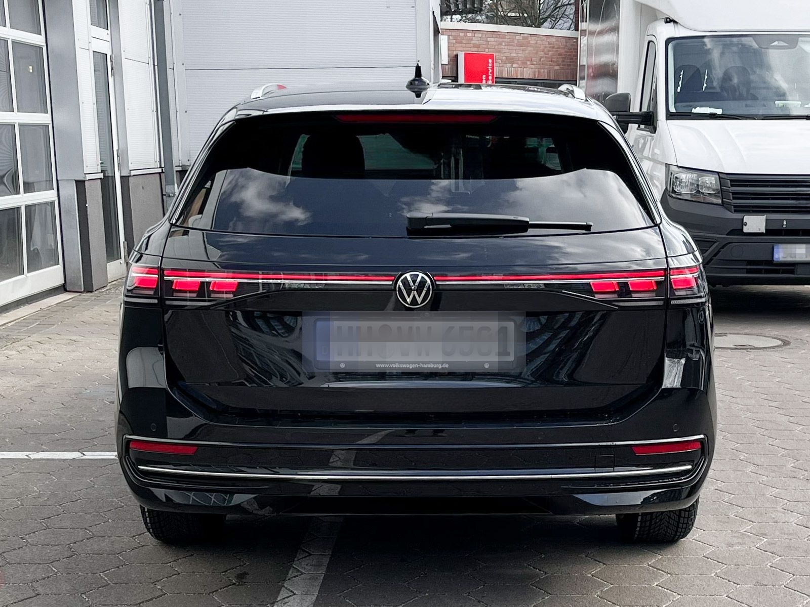 Volkswagen Passat 2.0 TDI Elegance DSG Panorama Navi LED foto 5