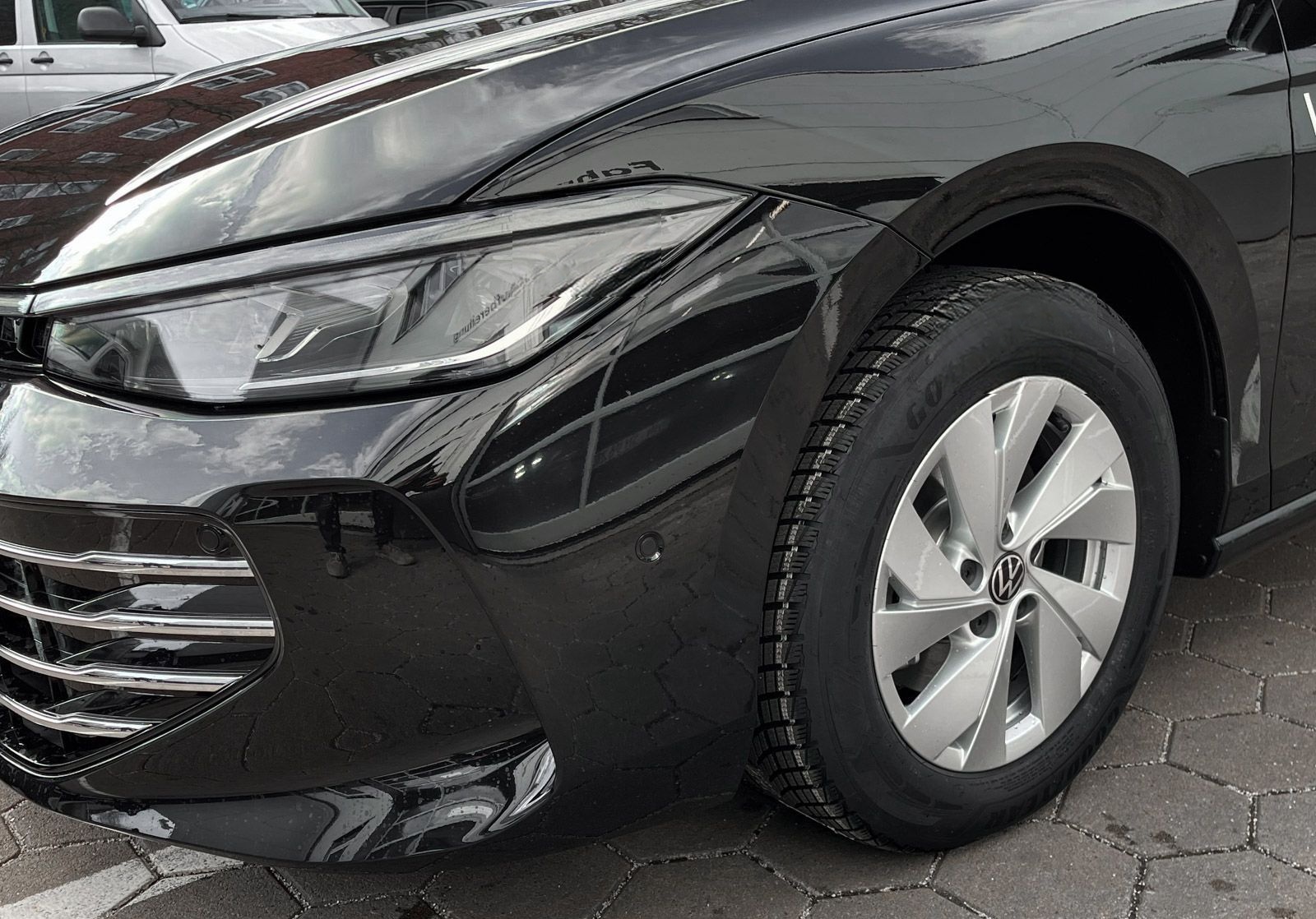Volkswagen Passat 2.0 TDI Elegance DSG Panorama Navi LED foto 8