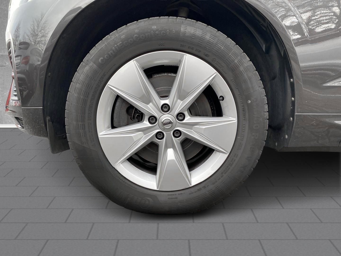 Volvo XC60 AHK Digitales Cockpit Soundsystem LED Kurve foto 6