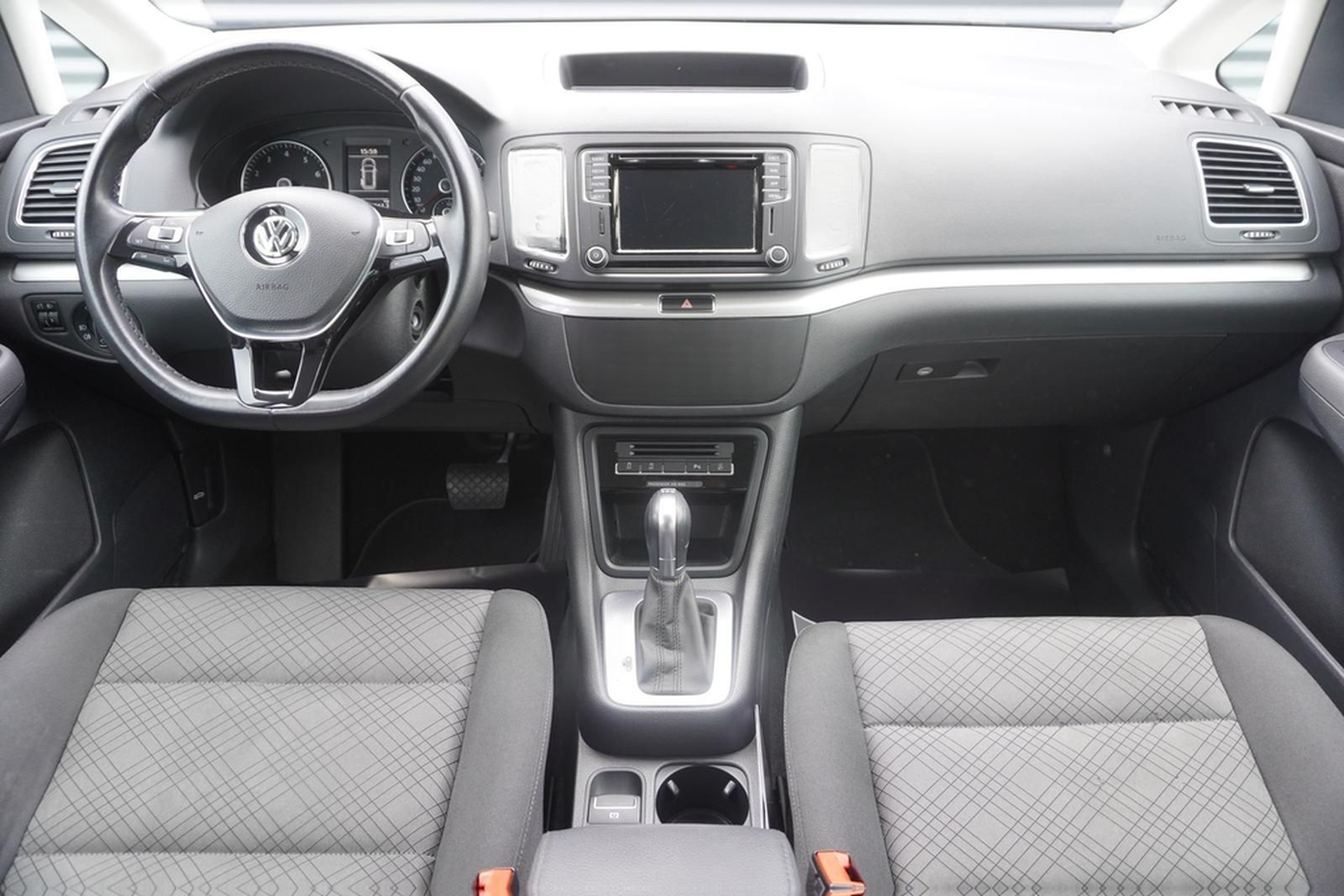 Volkswagen SHARAN 1.4 TSI DSG|7-SITZER|APPLE|NAVI|ACC|AHK foto 16
