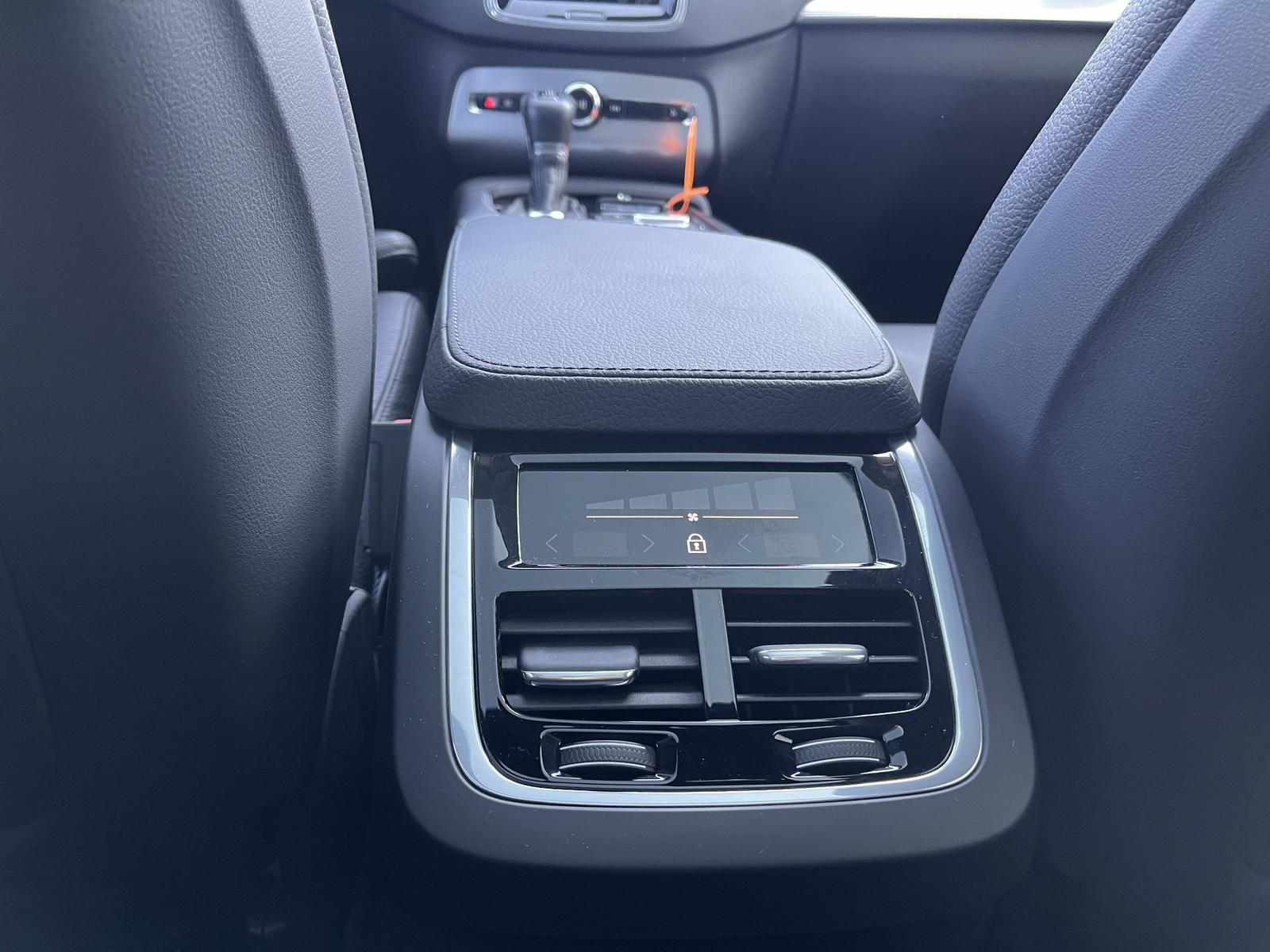 Volvo XC90 Momentum AWD//P.Dach/Leder/Navi/LED/ foto 20