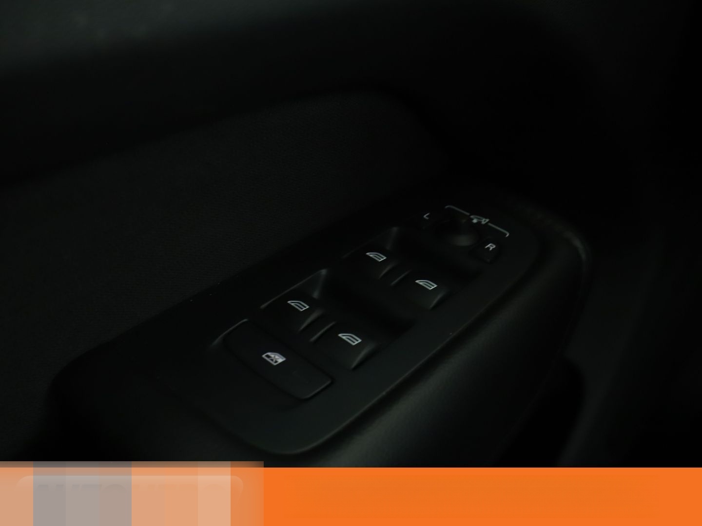 Volvo XC60 2.0 B4 Mild-Hybrid Momentum Pro 2WD Aut. foto 25